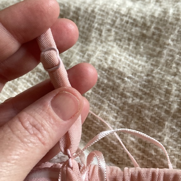 Free people eyes on me cami large - Picture 11 of 17